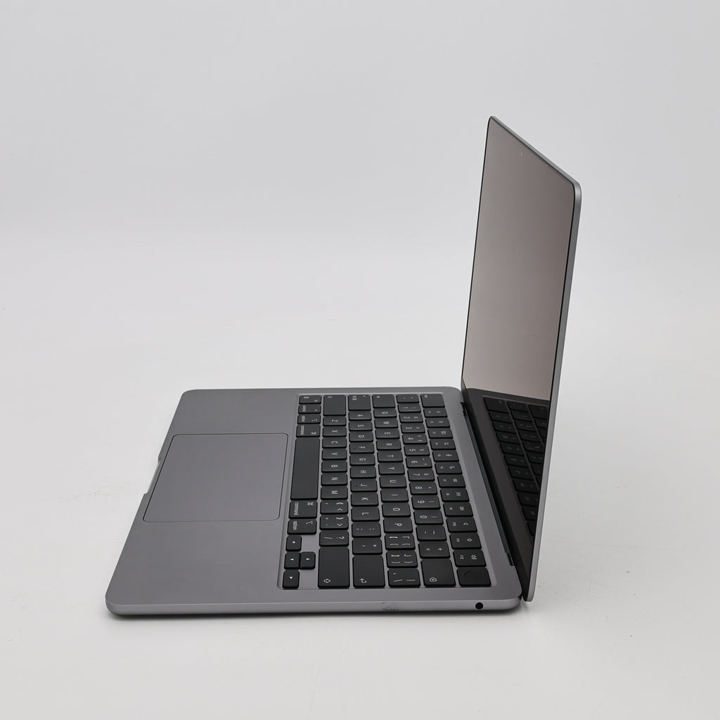 95新 Apple MacBook Air 22年 13寸 M2（8+8核） 8G RAM 256G SSD 深空灰色