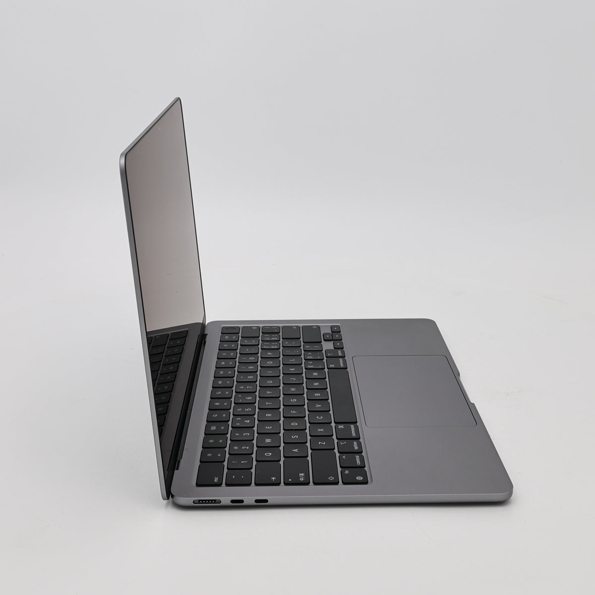 95新 Apple MacBook Air 22年 13寸 M2（8+8核） 8G RAM 256G SSD 深空灰色