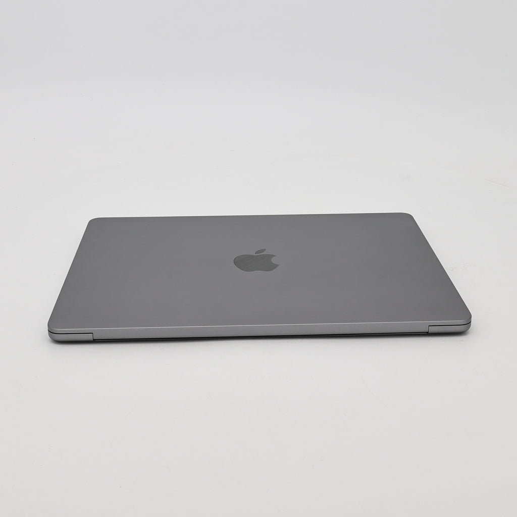 95新 Apple MacBook Air 22年 13寸 M2（8+8核） 8G RAM 256G SSD 深空灰色