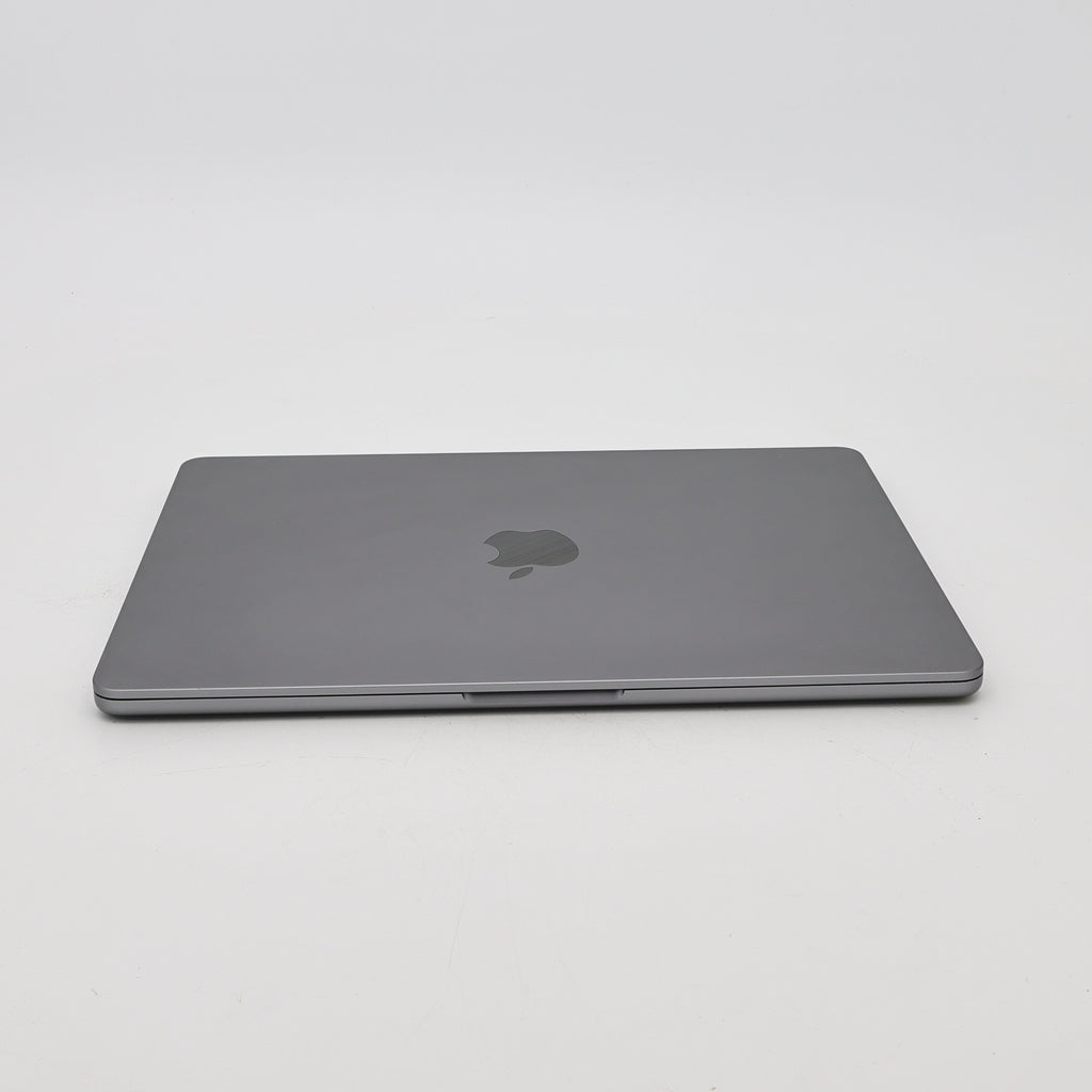 95新 Apple MacBook Air 22年 13寸 M2（8+8核） 8G RAM 256G SSD 深空灰色