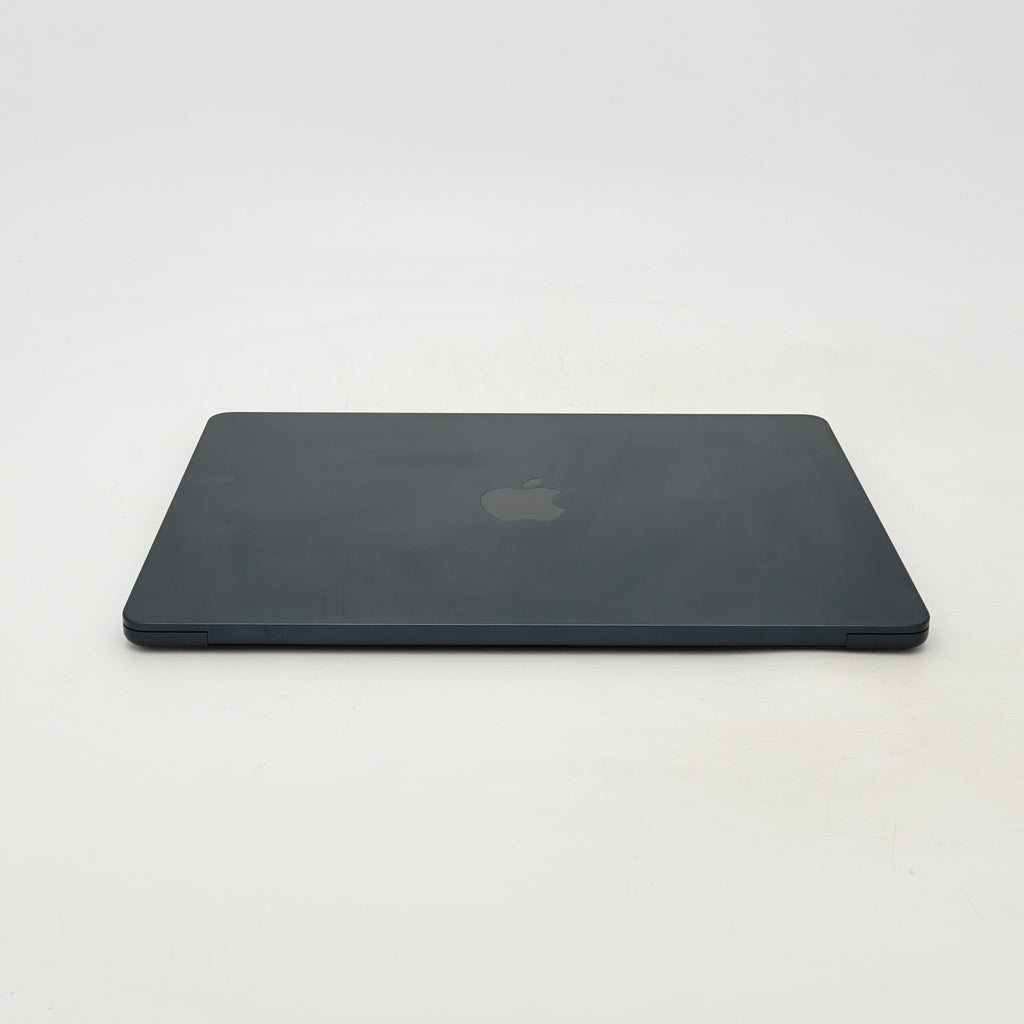 95新 Apple MacBook Air 22年 13寸 M2（8+8核） 8G RAM 256G SSD 午夜色