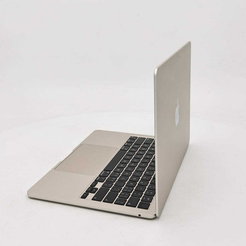 95新 Apple MacBook Air 22年 13寸 M2（8+8核） 8G RAM 256G SSD 星光色