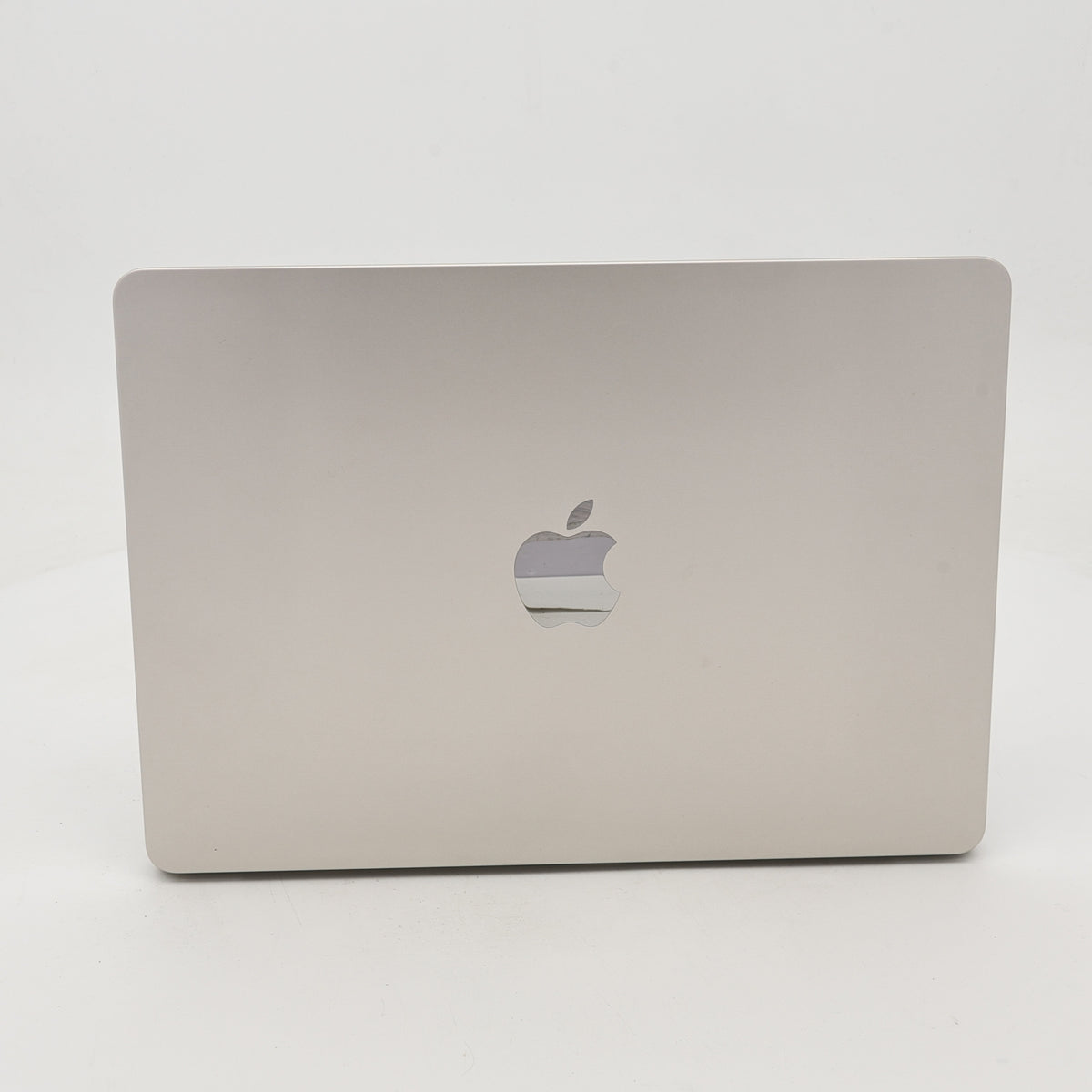 95新 Apple MacBook Air 22年 13寸 M2（8+8核） 8G RAM 256G SSD 星光色