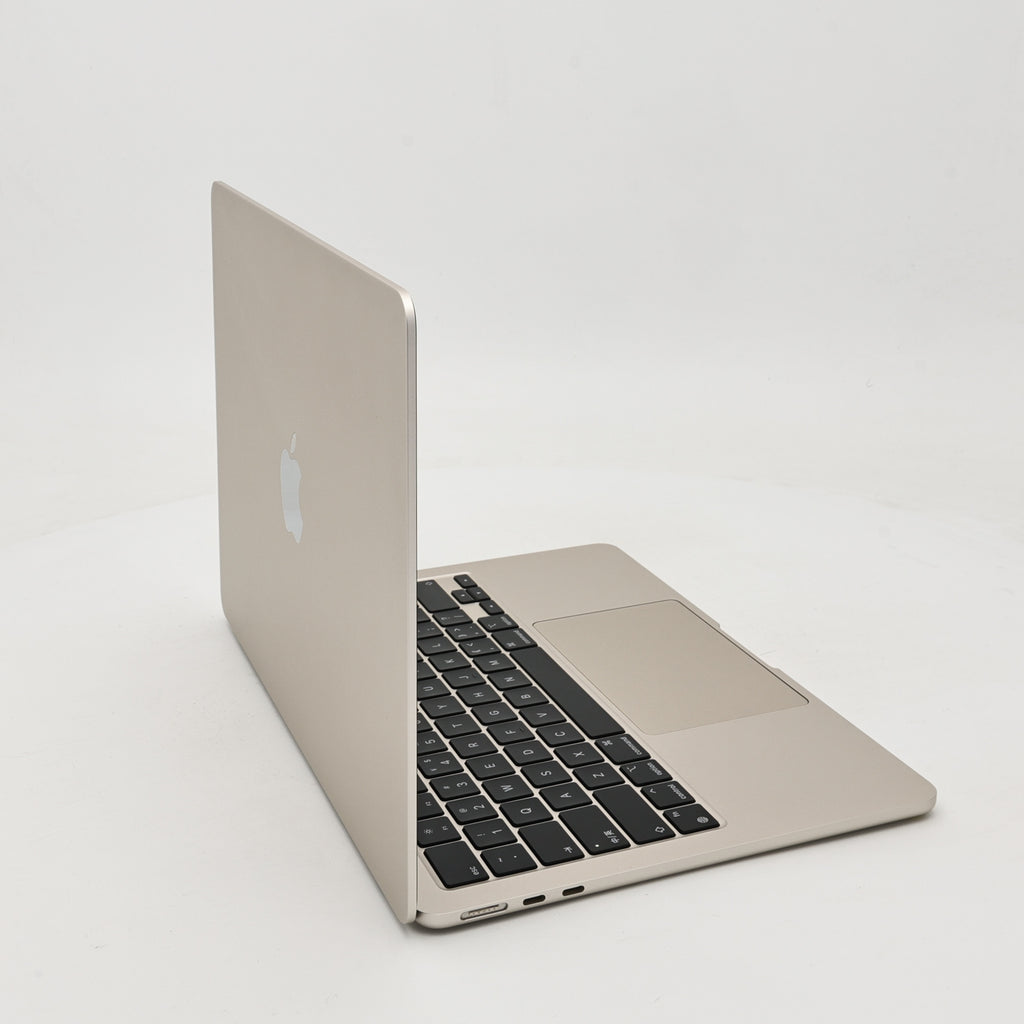 95新 Apple MacBook Air 22年 13寸 M2（8+8核） 8G RAM 256G SSD 星光色