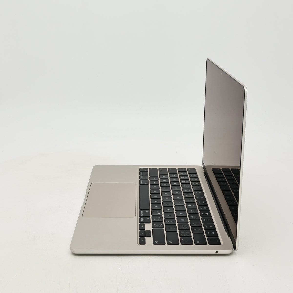 95新 Apple MacBook Air 22年 13寸 M2（8+10核） 8G RAM 512G SSD 星光色