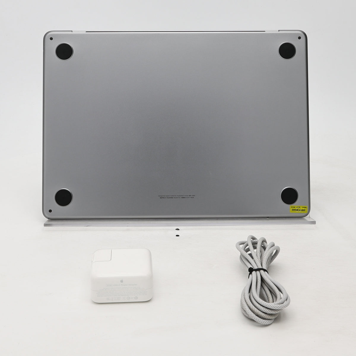 95新 Apple MacBook Air 22年 13寸 M2（8+10核） 16G RAM 256G SSD 深空灰色
