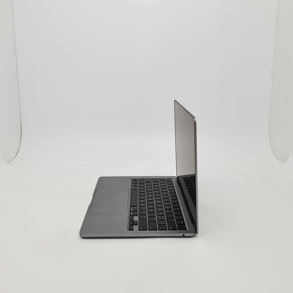 95新 Apple MacBook Air 22年 13寸 M2（8+8核） 8G RAM 256G SSD 深空灰色