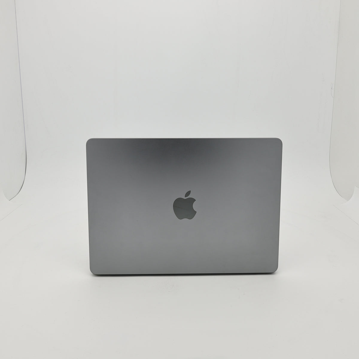 95新 Apple MacBook Air 22年 13寸 M2（8+8核） 8G RAM 256G SSD 深空灰色