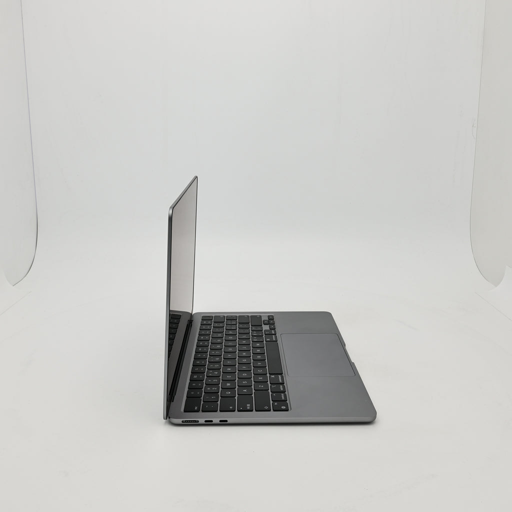 95新 Apple MacBook Air 22年 13寸 M2（8+8核） 8G RAM 256G SSD 深空灰色