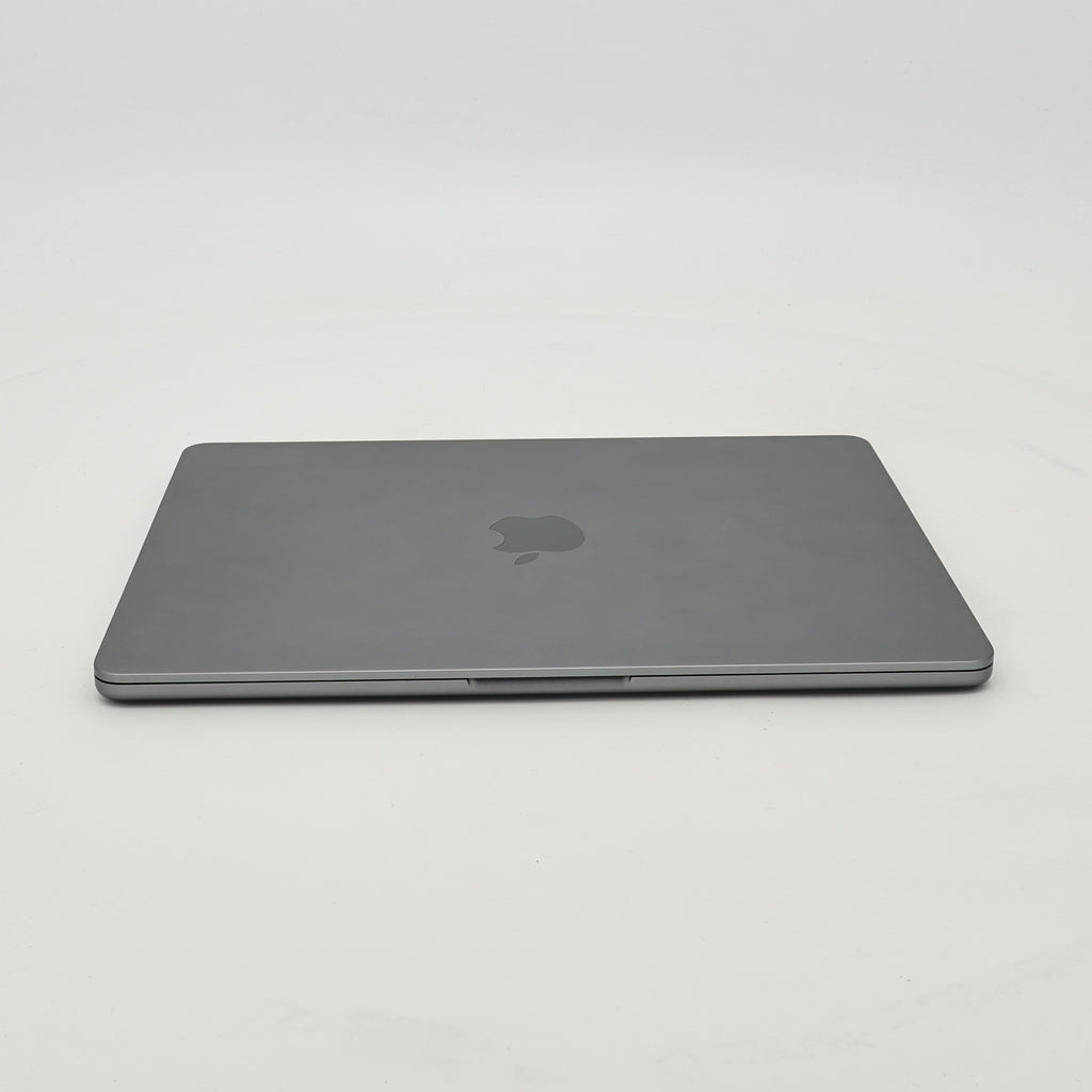 95新 Apple MacBook Air 22年 13寸 M2（8+8核） 8G RAM 256G SSD 深空灰色