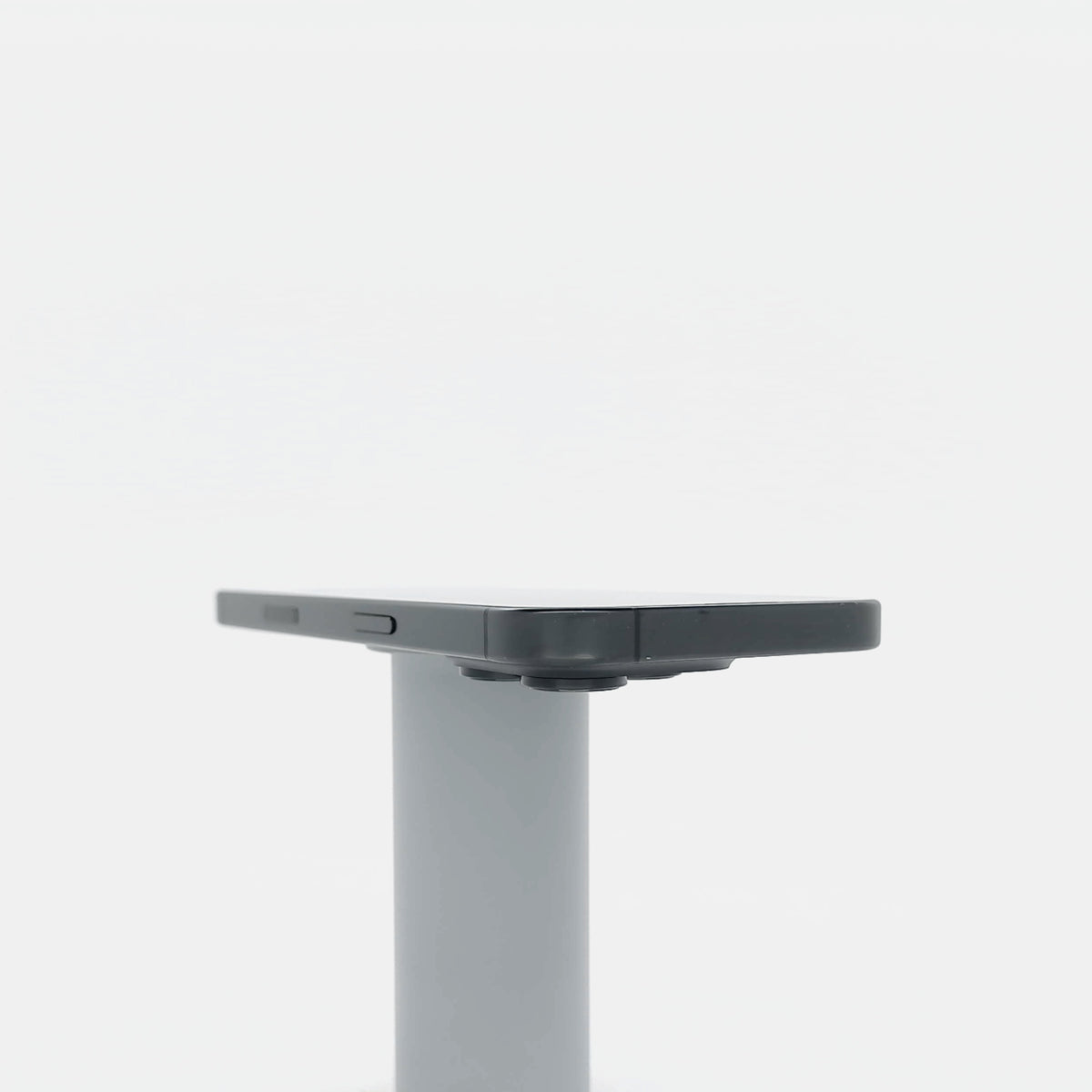 95新 Apple iPhone 16 Pro 128G 黑色鈦金屬 中國大陸版