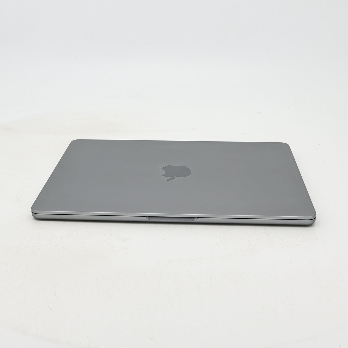 95新 Apple MacBook Air 22年 13寸 M2（8+8核） 8G RAM 256G SSD 深空灰色