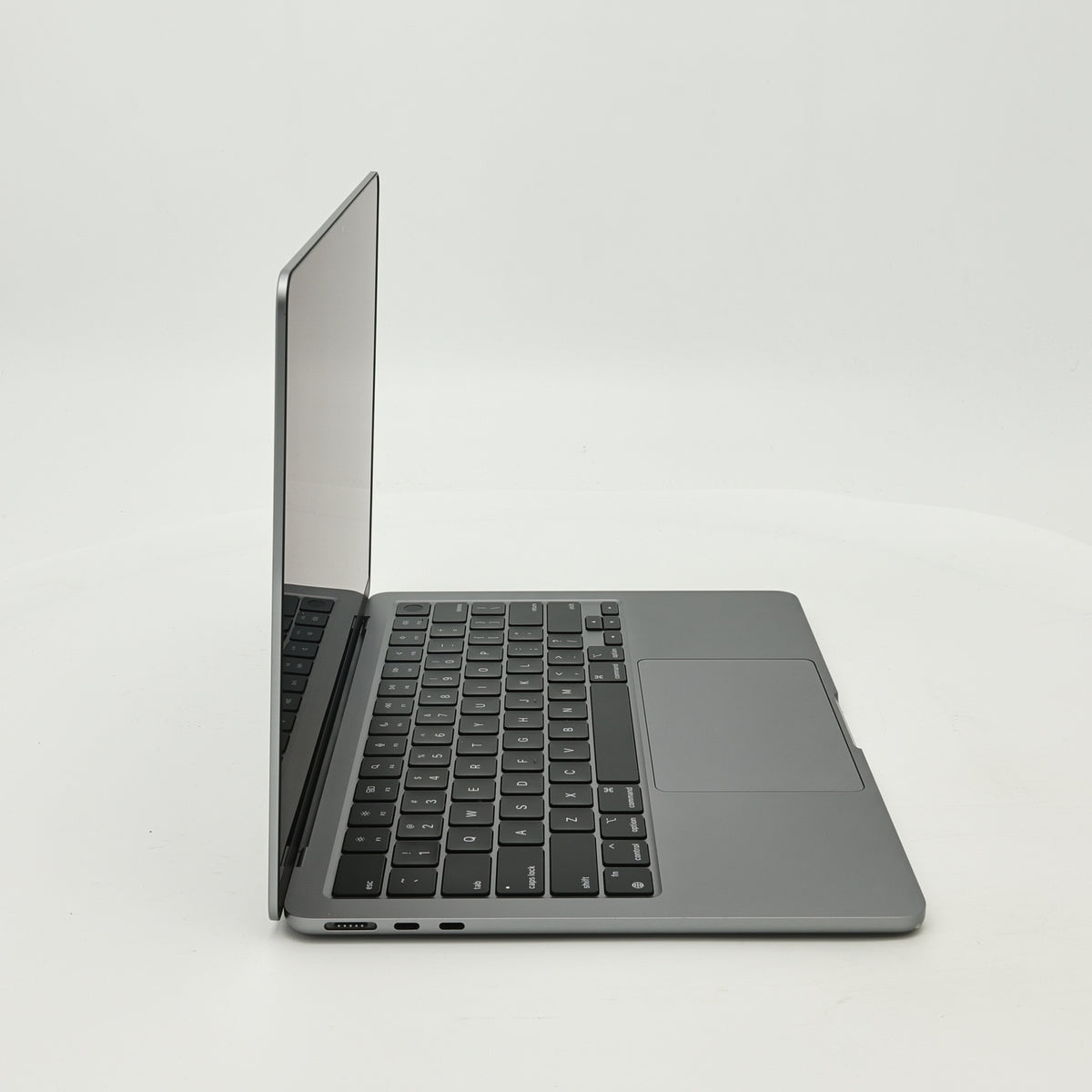 95新 Apple MacBook Air 22年 13寸 M2（8+8核） 8G RAM 256G SSD 深空灰色