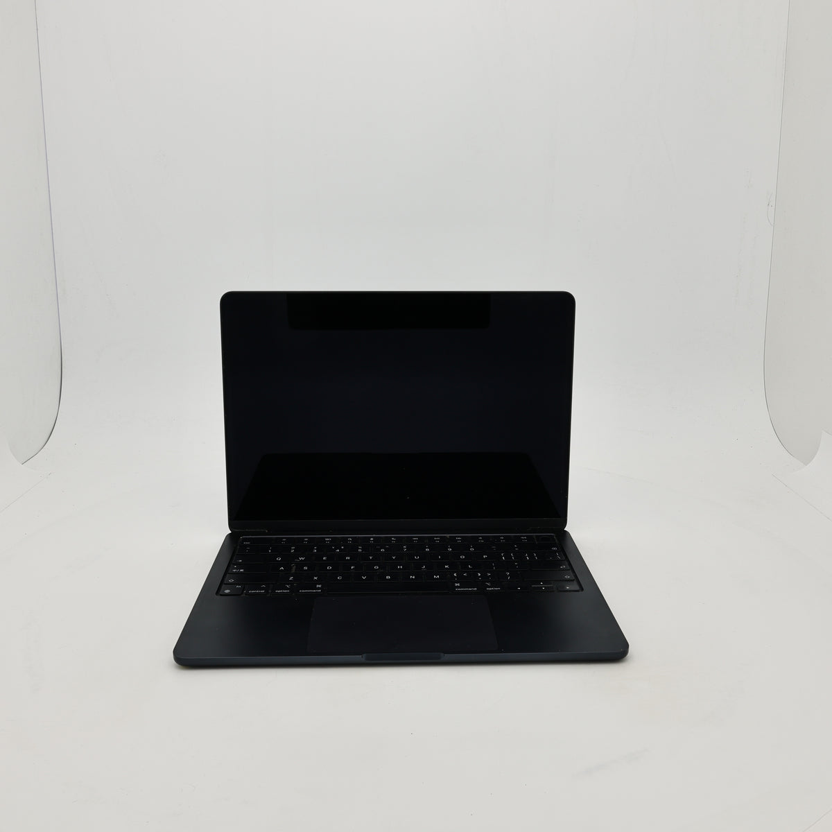 95新 Apple MacBook Air 22年 13寸 M2（8+8核） 8G RAM 256G SSD 午夜色