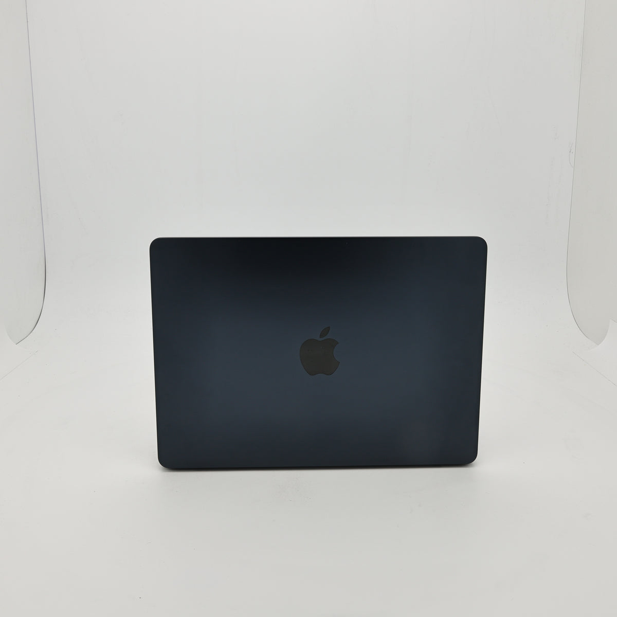 95新 Apple MacBook Air 22年 13寸 M2（8+8核） 8G RAM 256G SSD 午夜色