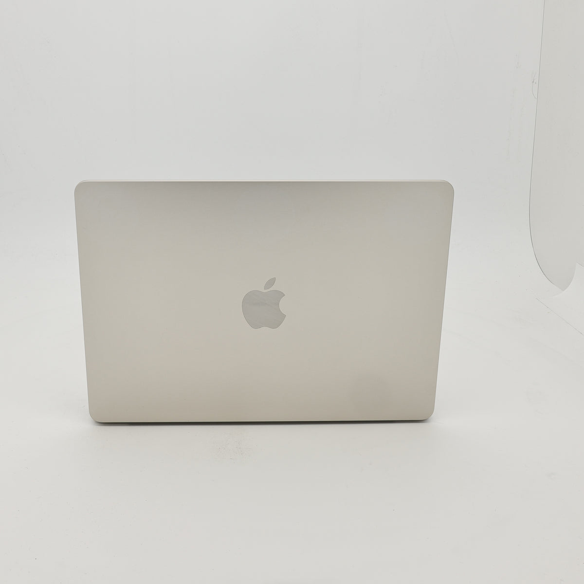 95新 Apple MacBook Air 22年 13寸 M2（8+8核） 16G RAM 256G SSD 星光色