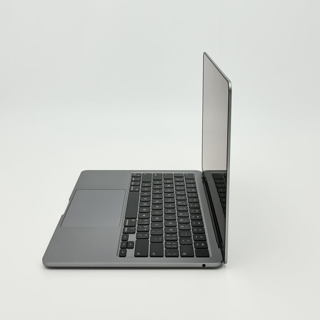 95新 Apple MacBook Air 22年 13寸 M2（8+8核） 8G RAM 256G SSD 深空灰色