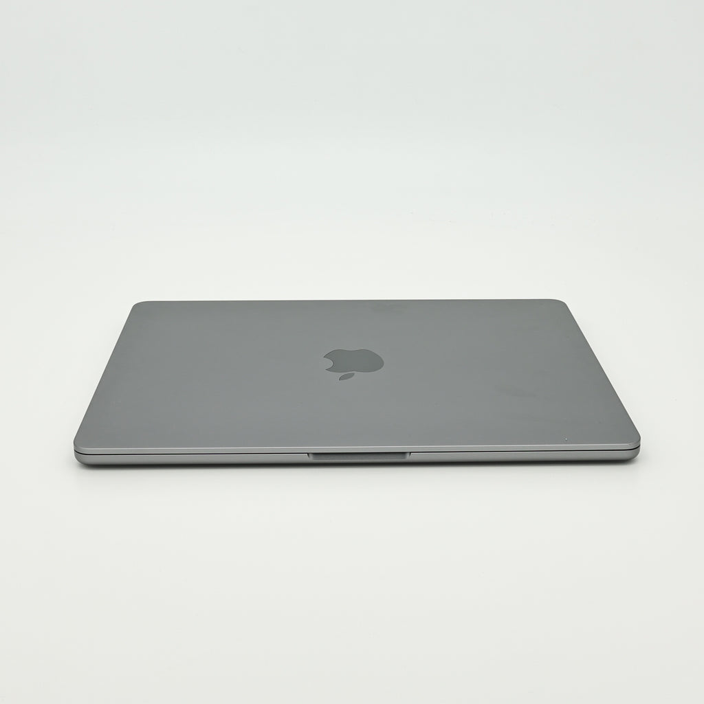 95新 Apple MacBook Air 22年 13寸 M2（8+8核） 8G RAM 256G SSD 深空灰色