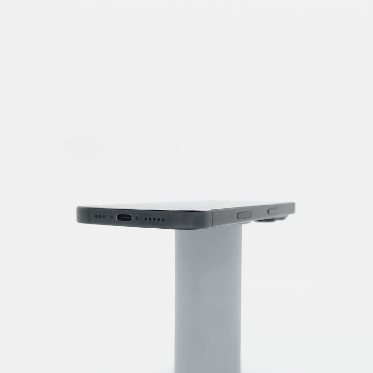 95新 Apple iPhone 16 Pro 128G 黑色鈦金屬 中國大陸版