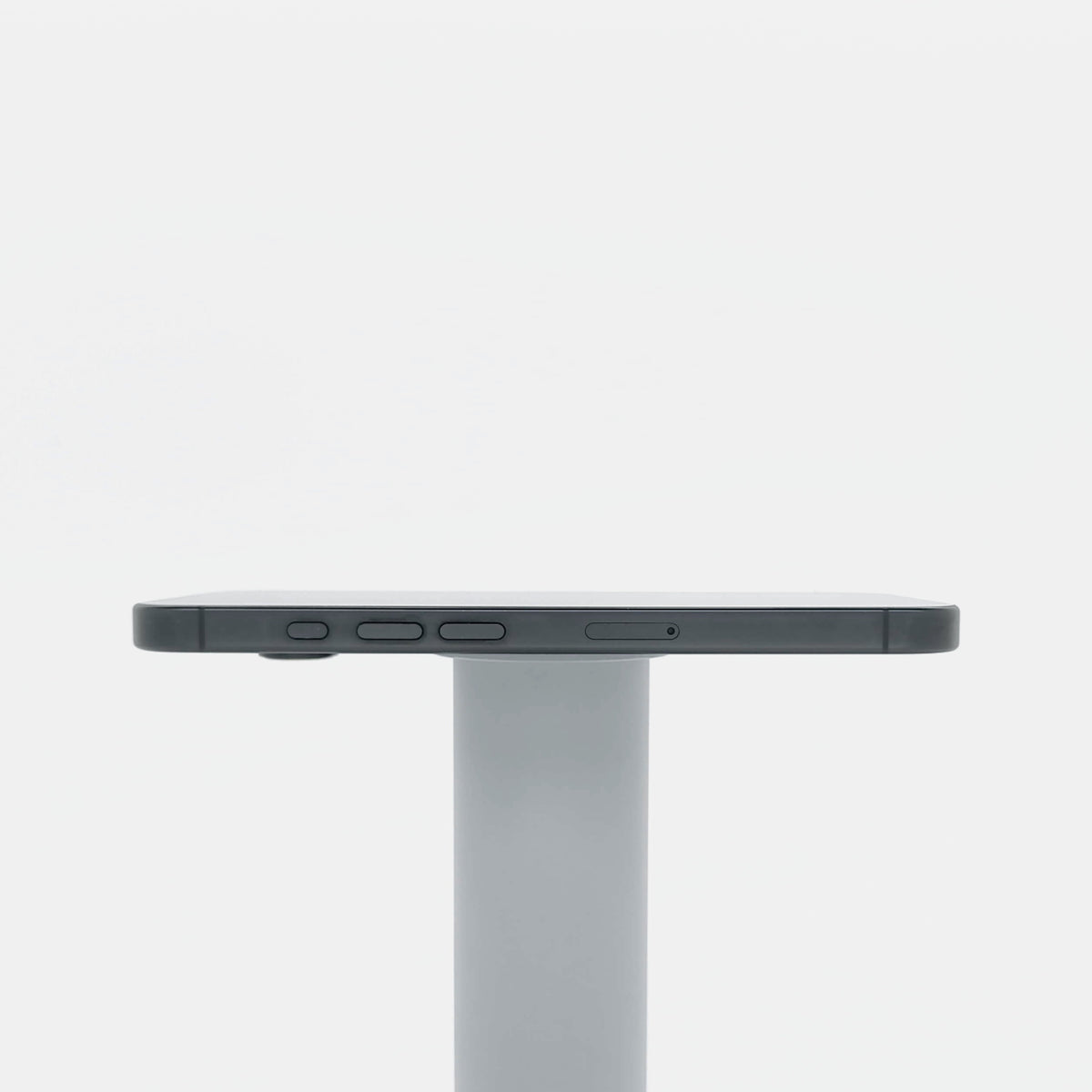 95新 Apple iPhone 16 Pro 128G 黑色鈦金屬 中國大陸版