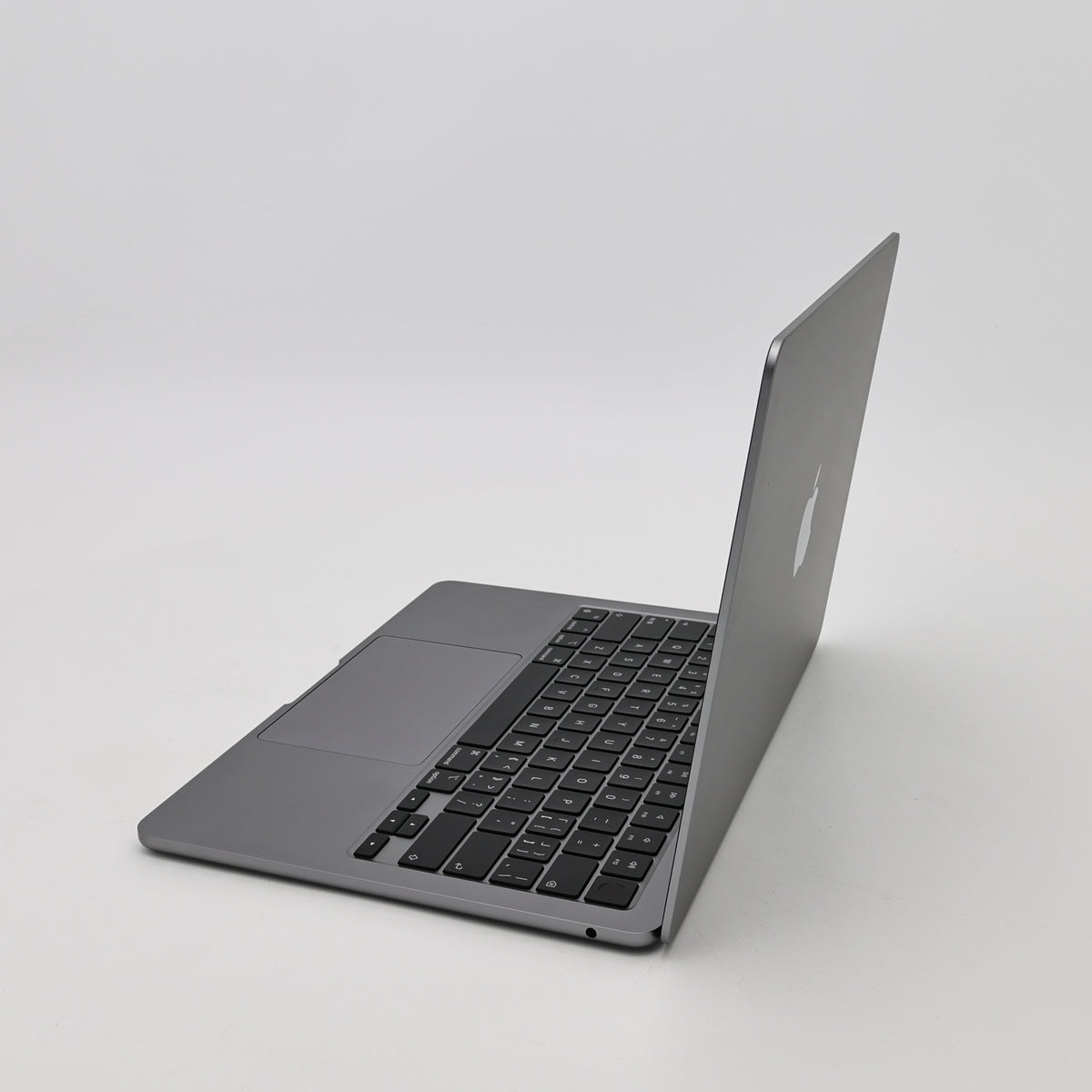 99新 Apple MacBook Air 22年 13寸 M2（8+8核） 8G RAM 256G SSD 深空灰色