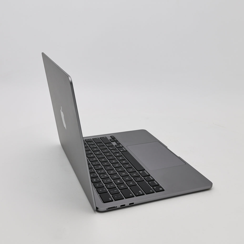 99新 Apple MacBook Air 22年 13寸 M2（8+8核） 8G RAM 256G SSD 深空灰色