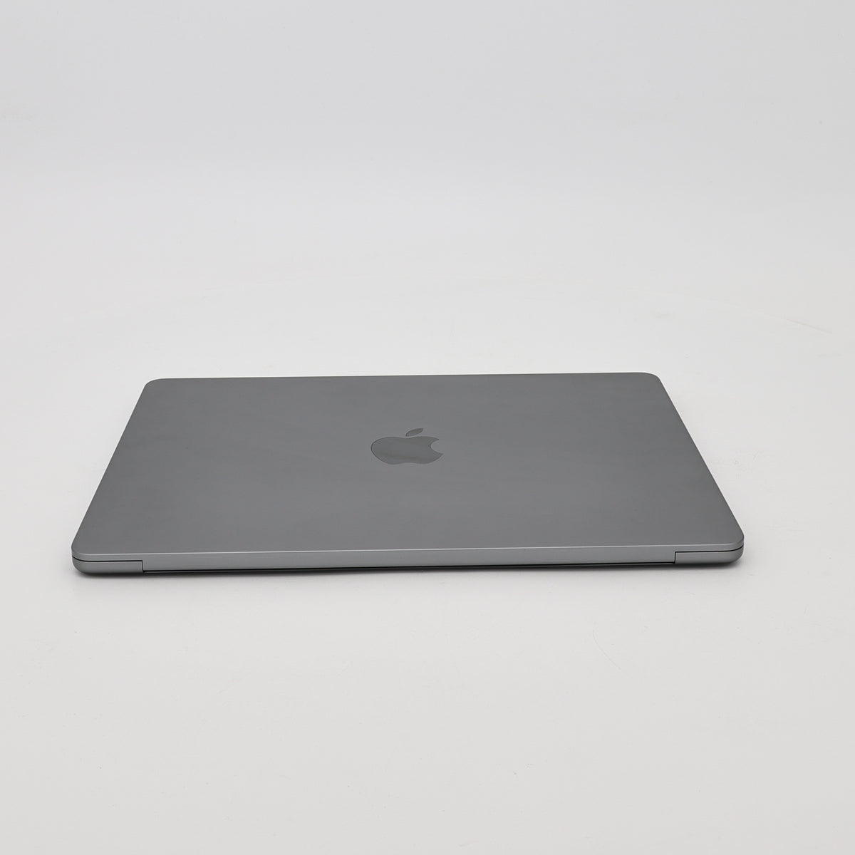 99新 Apple MacBook Air 22年 13寸 M2（8+8核） 8G RAM 256G SSD 深空灰色