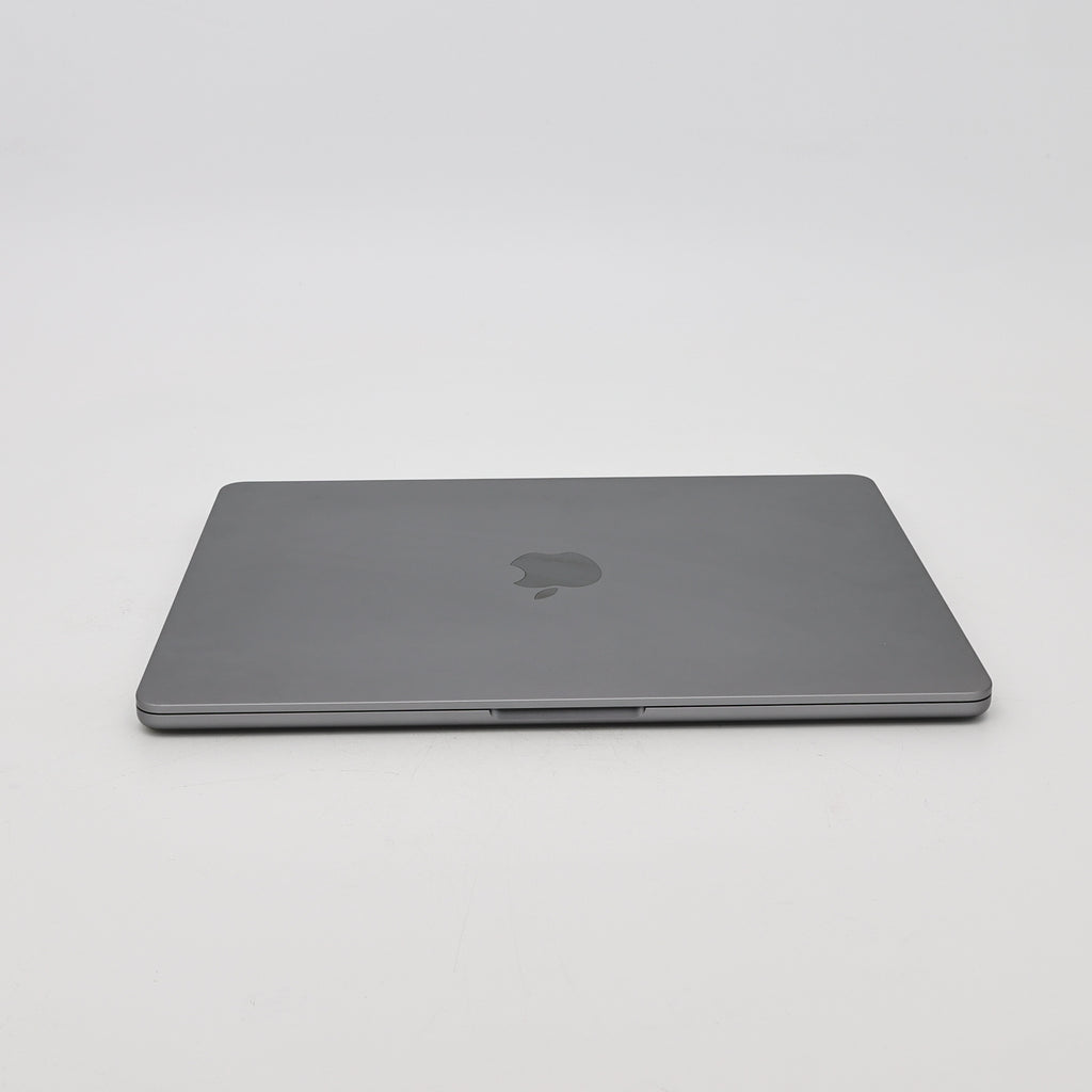 99新 Apple MacBook Air 22年 13寸 M2（8+8核） 8G RAM 256G SSD 深空灰色