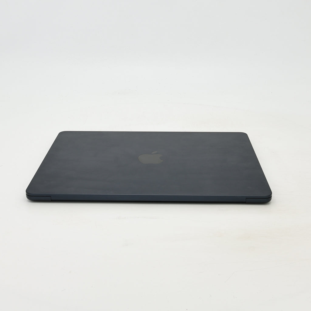 95新 Apple MacBook Air 22年 13寸 M2（8+8核） 8G RAM 256G SSD 午夜色