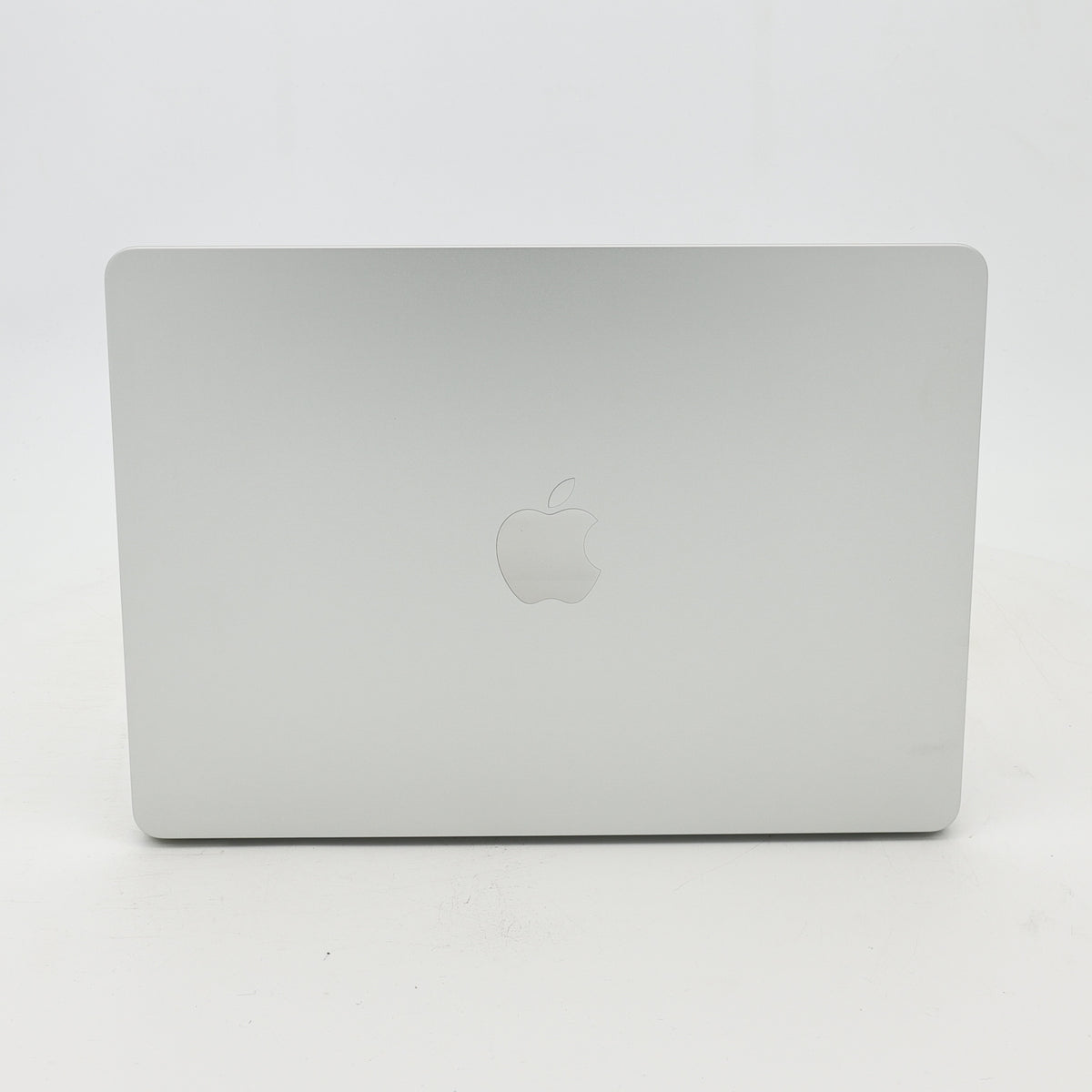 95新 Apple MacBook Air 22年 13寸 M2（8+10核） 8G RAM 512G SSD 銀色