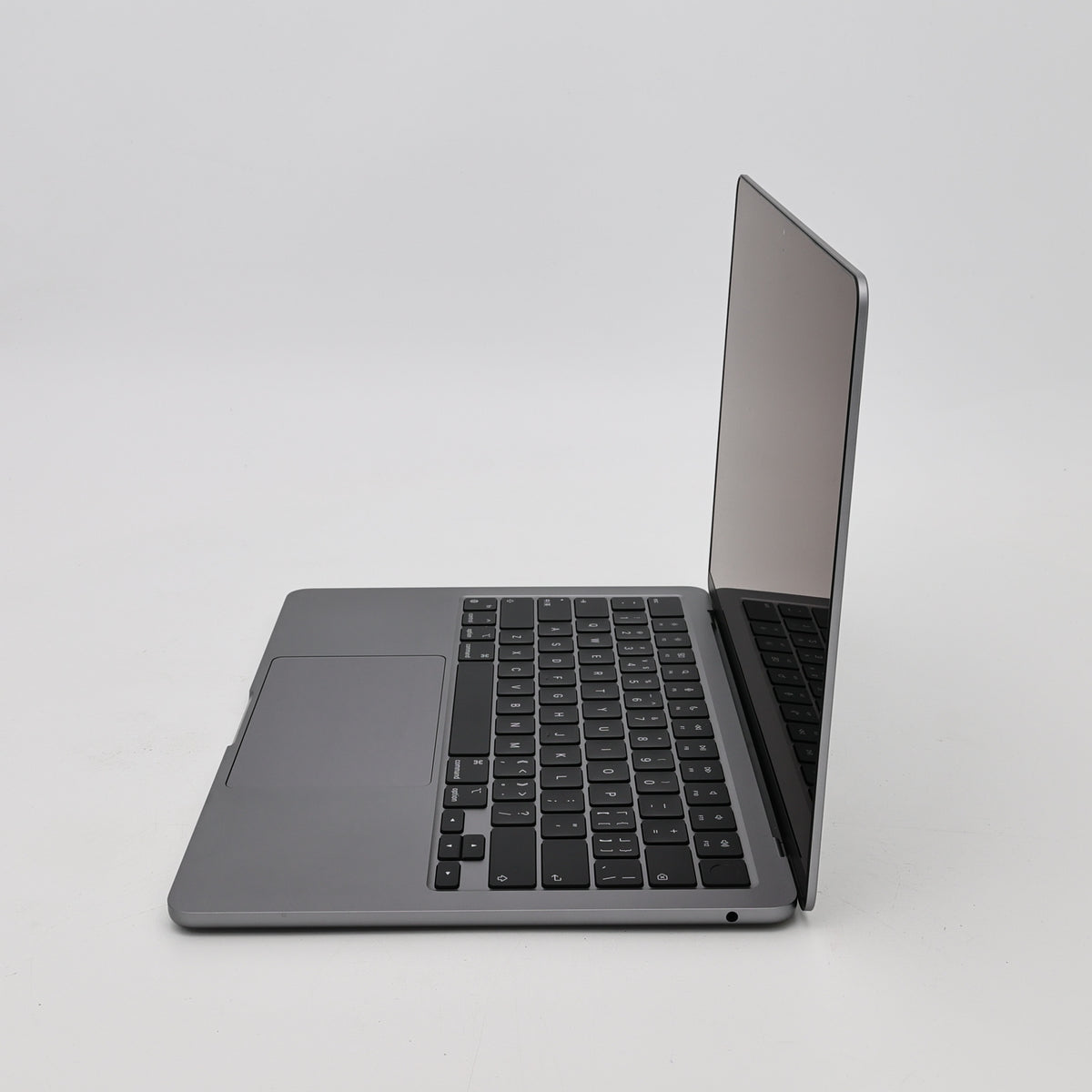 95新 Apple MacBook Air 22年 13寸 M2（8+10核） 8G RAM 512G SSD 深空灰色
