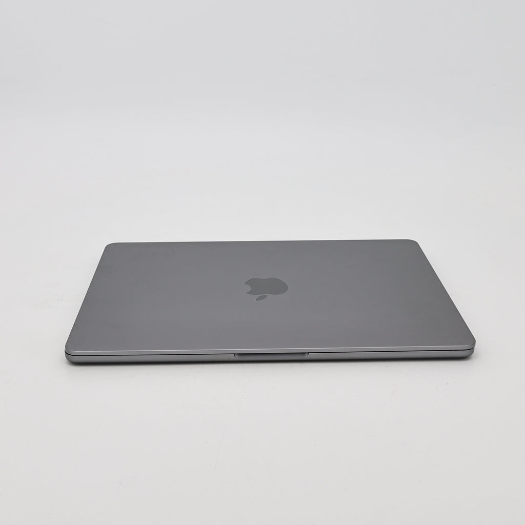 95新 Apple MacBook Air 22年 13寸 M2（8+10核） 8G RAM 512G SSD 深空灰色