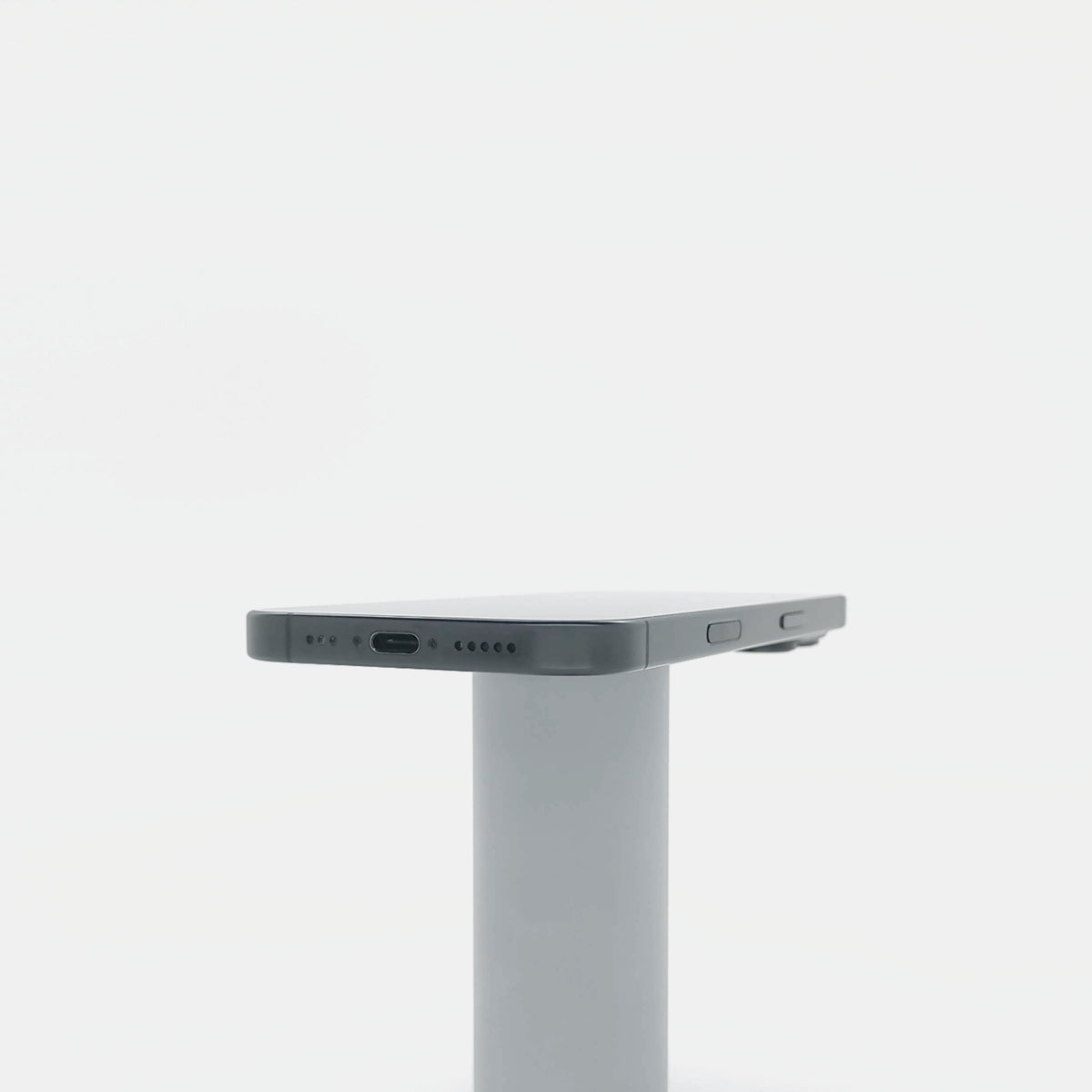 95新 Apple iPhone 16 Pro 128G 黑色鈦金屬 中國大陸版