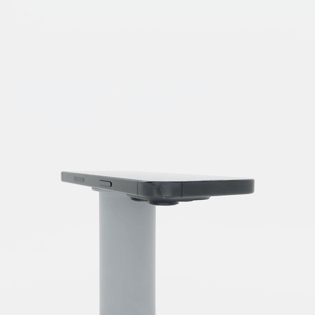 95新 Apple iPhone 16 Pro 128G 黑色鈦金屬 中國大陸版