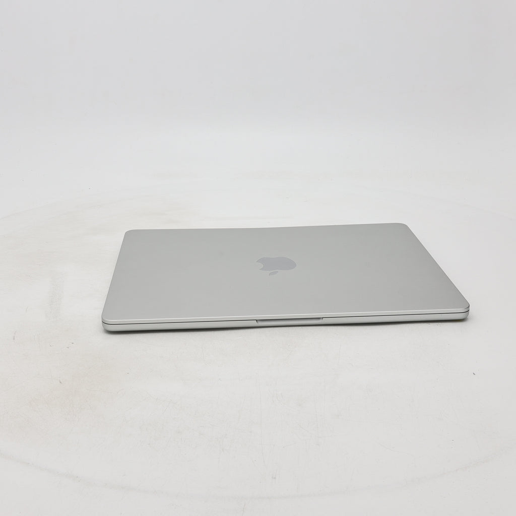 95新 Apple MacBook Air 22年 13寸 M2（8+8核） 8G RAM 256G SSD 銀色
