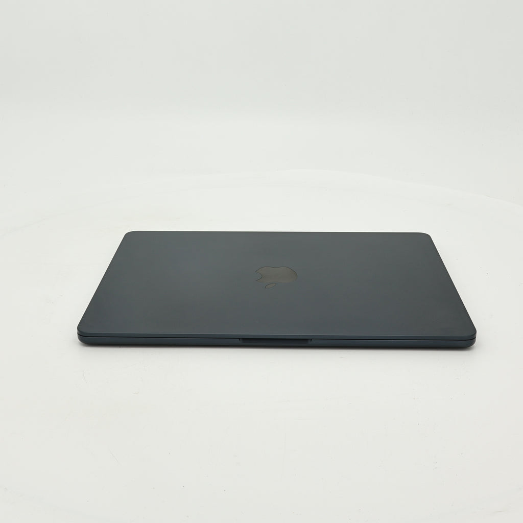 95新 Apple MacBook Air 22年 13寸 M2（8+8核） 8G RAM 256G SSD 午夜色