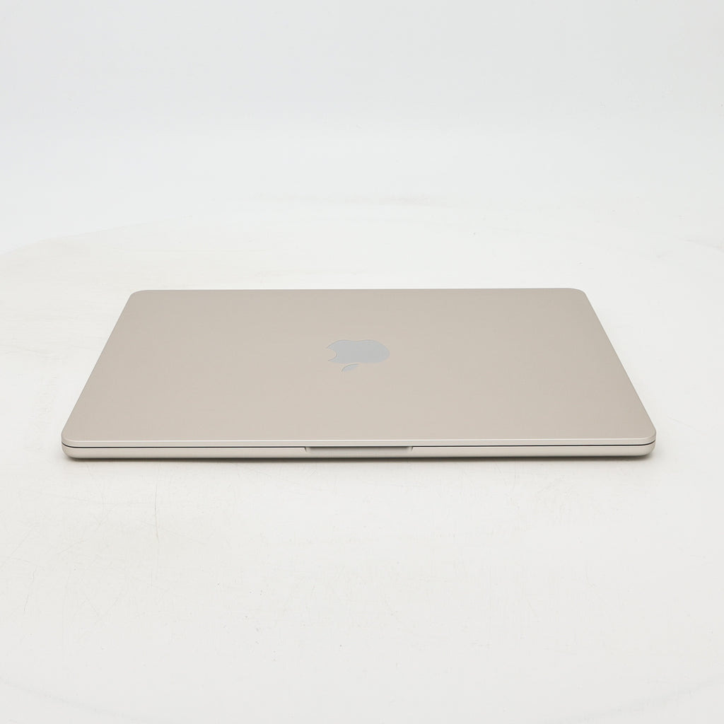 95新 Apple MacBook Air 22年 13寸 M2（8+8核） 8G RAM 256G SSD 星光色