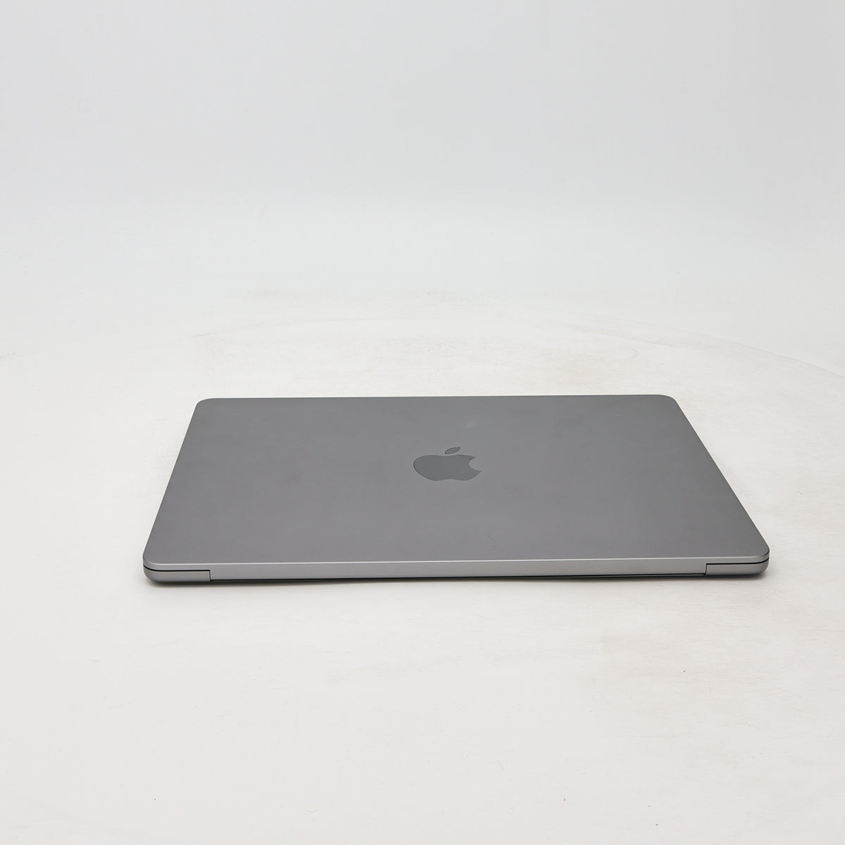 95新 Apple MacBook Air 22年 13寸 M2（8+10核） 8G RAM 512G SSD 深空灰色