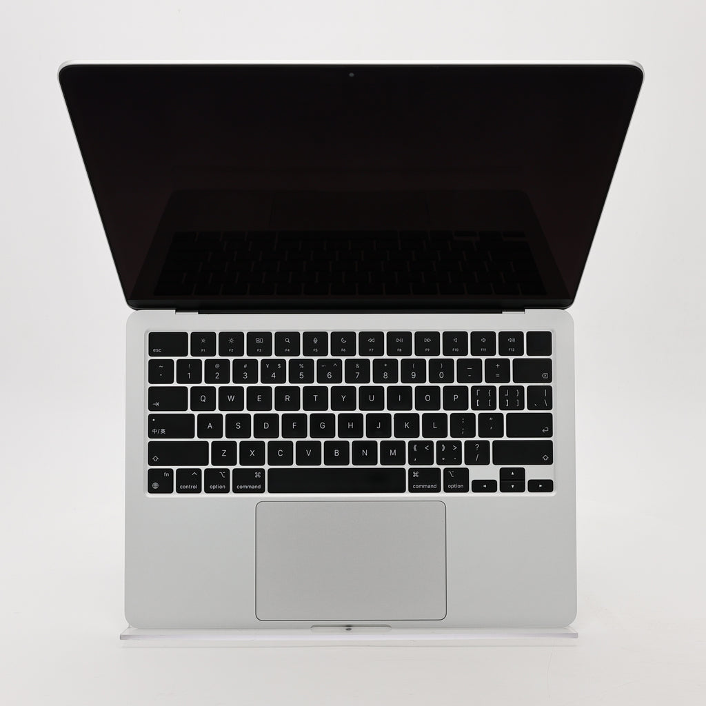 95新 Apple MacBook Air 22年 13寸 M2（8+8核） 8G RAM 256G SSD 銀色