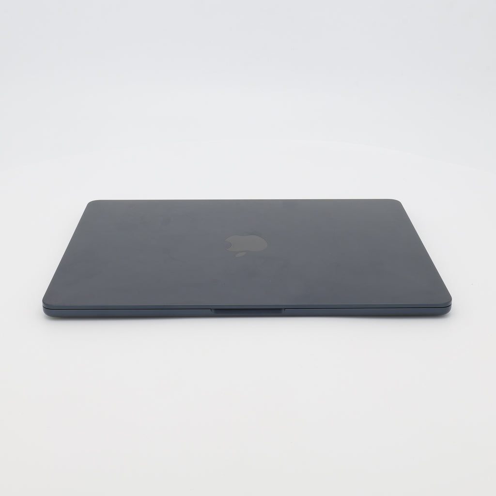 99新 Apple MacBook Air 22年 13寸 M2（8+8核） 8G RAM 256G SSD 午夜色