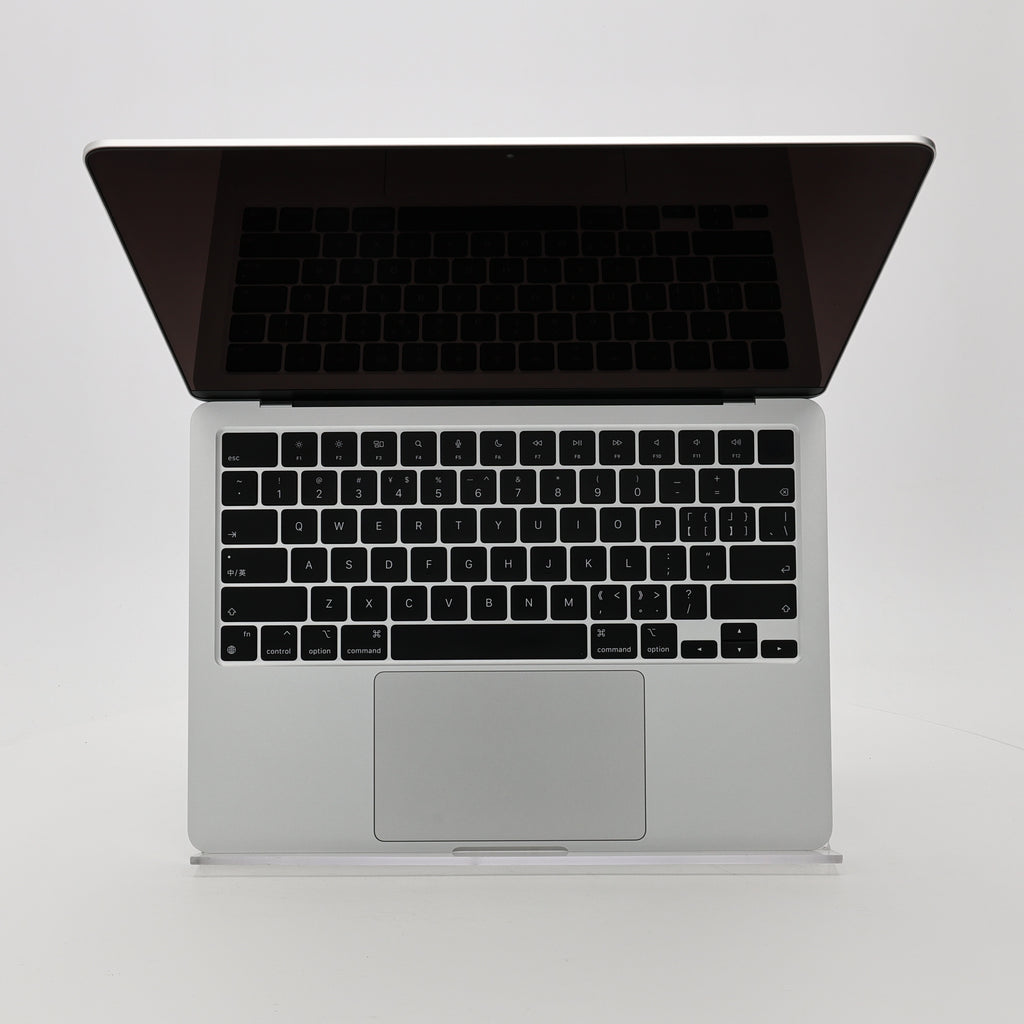 95新 Apple MacBook Air 22年 13寸 M2（8+8核） 8G RAM 256G SSD 銀色