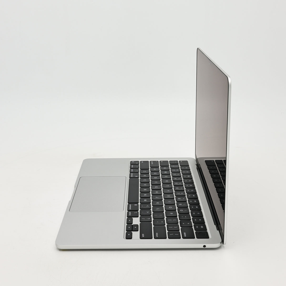 99新 Apple MacBook Air 22年 13寸 M2（8+10核） 8G RAM 512G SSD 銀色