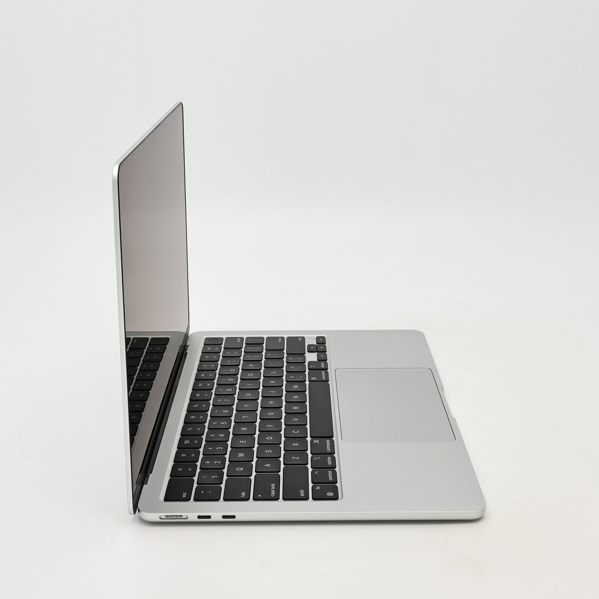 99新 Apple MacBook Air 22年 13寸 M2（8+10核） 8G RAM 512G SSD 銀色