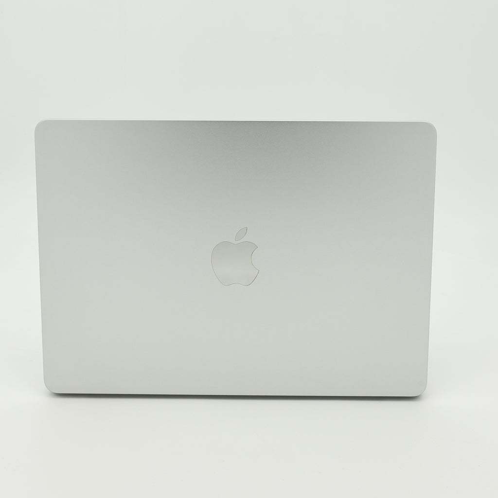 99新 Apple MacBook Air 22年 13寸 M2（8+8核） 8G RAM 256G SSD 銀色