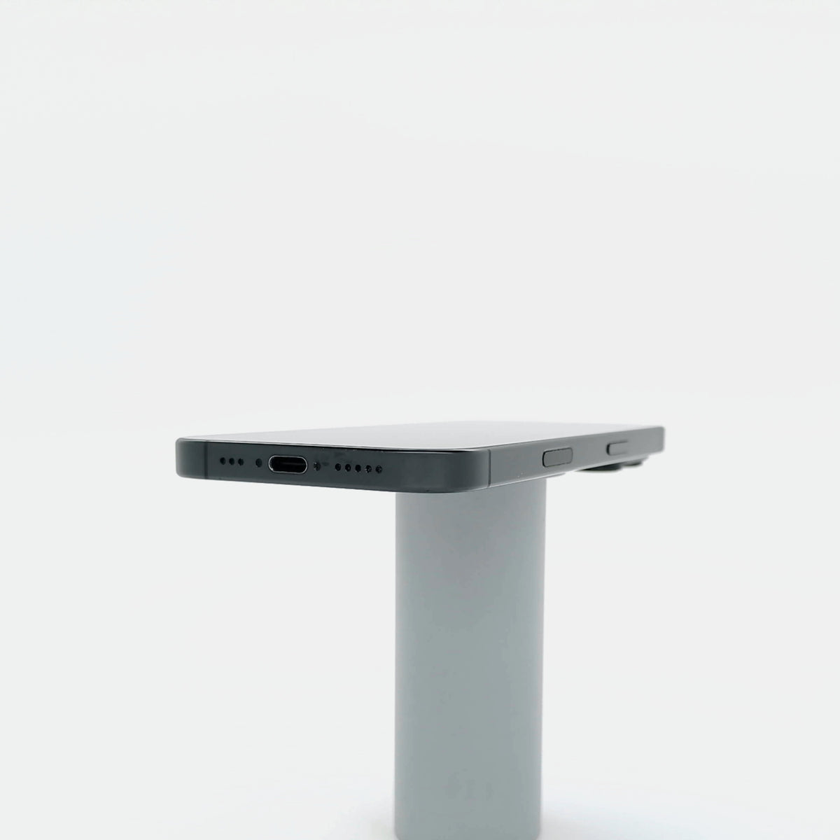 95新 Apple iPhone 16 Pro 128G 黑色鈦金屬 中國大陸版