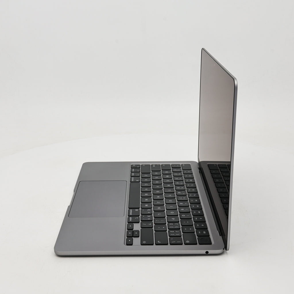 95新 Apple MacBook Air 22年 13寸 M2（8+8核） 8G RAM 512G SSD 深空灰色