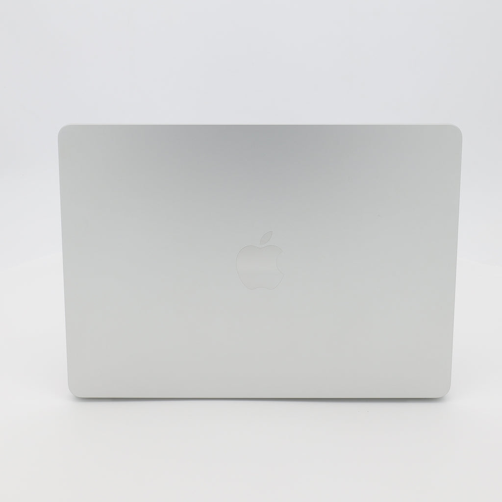 95新 Apple MacBook Air 22年 13寸 M2（8+8核） 8G RAM 256G SSD 銀色
