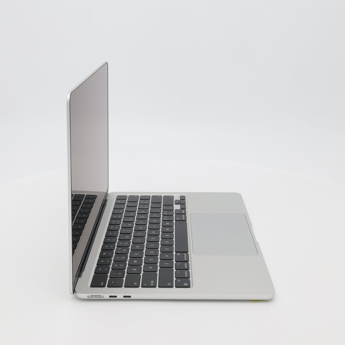 95新 Apple MacBook Air 22年 13寸 M2（8+8核） 8G RAM 256G SSD 銀色