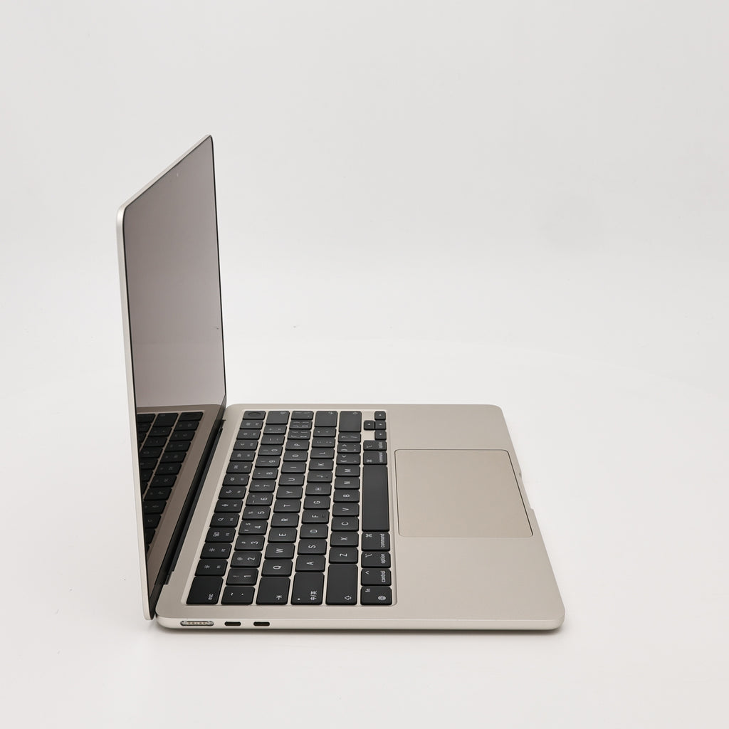 95新 Apple MacBook Air 22年 13寸 M2（8+10核） 8G RAM 512G SSD 星光色