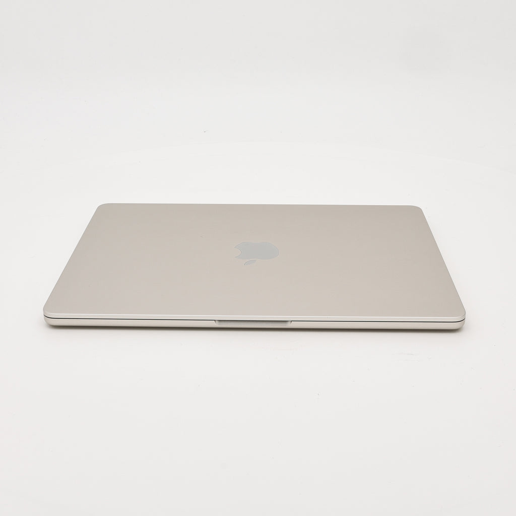 95新 Apple MacBook Air 22年 13寸 M2（8+10核） 8G RAM 512G SSD 星光色